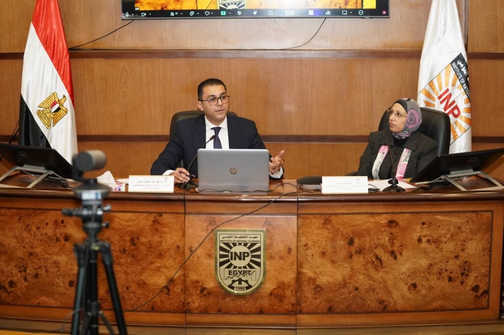 معهد التخطيط القومي يعقد الحلقة السادسة للمتابعات العلمية للعام الأكاديمي 2024/2025 حول الإصدار السابع لتقرير 